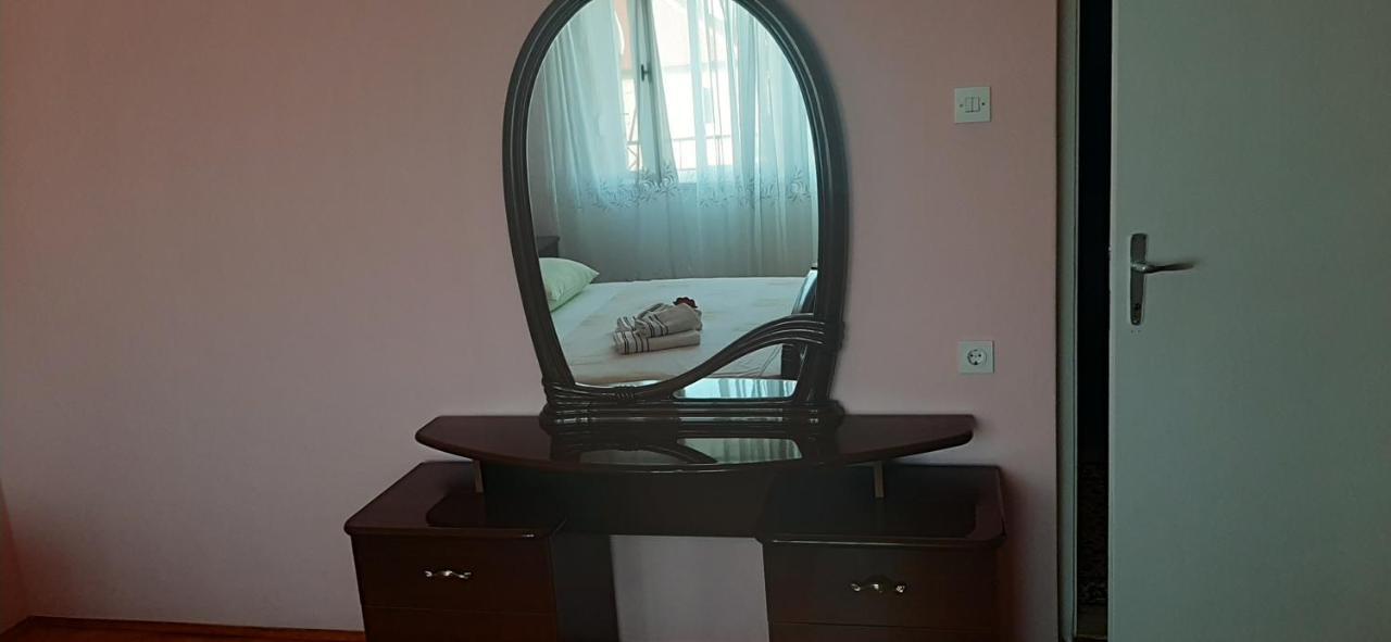 Apartment Vana Trogir Exterior photo